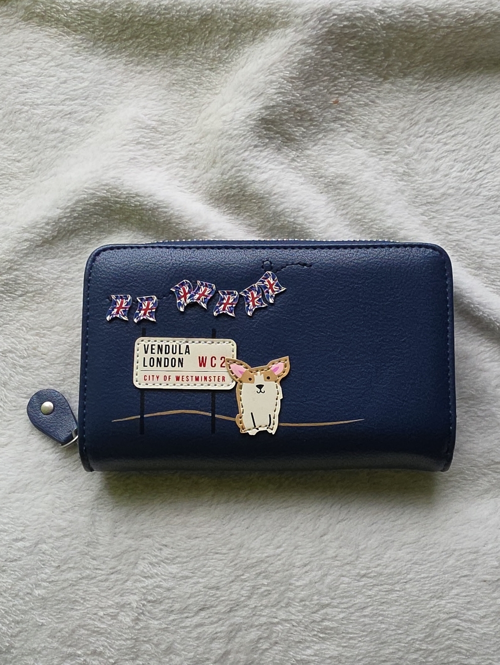 NWT Vendula London Corgis medium wallet Navy Zip Around Rare